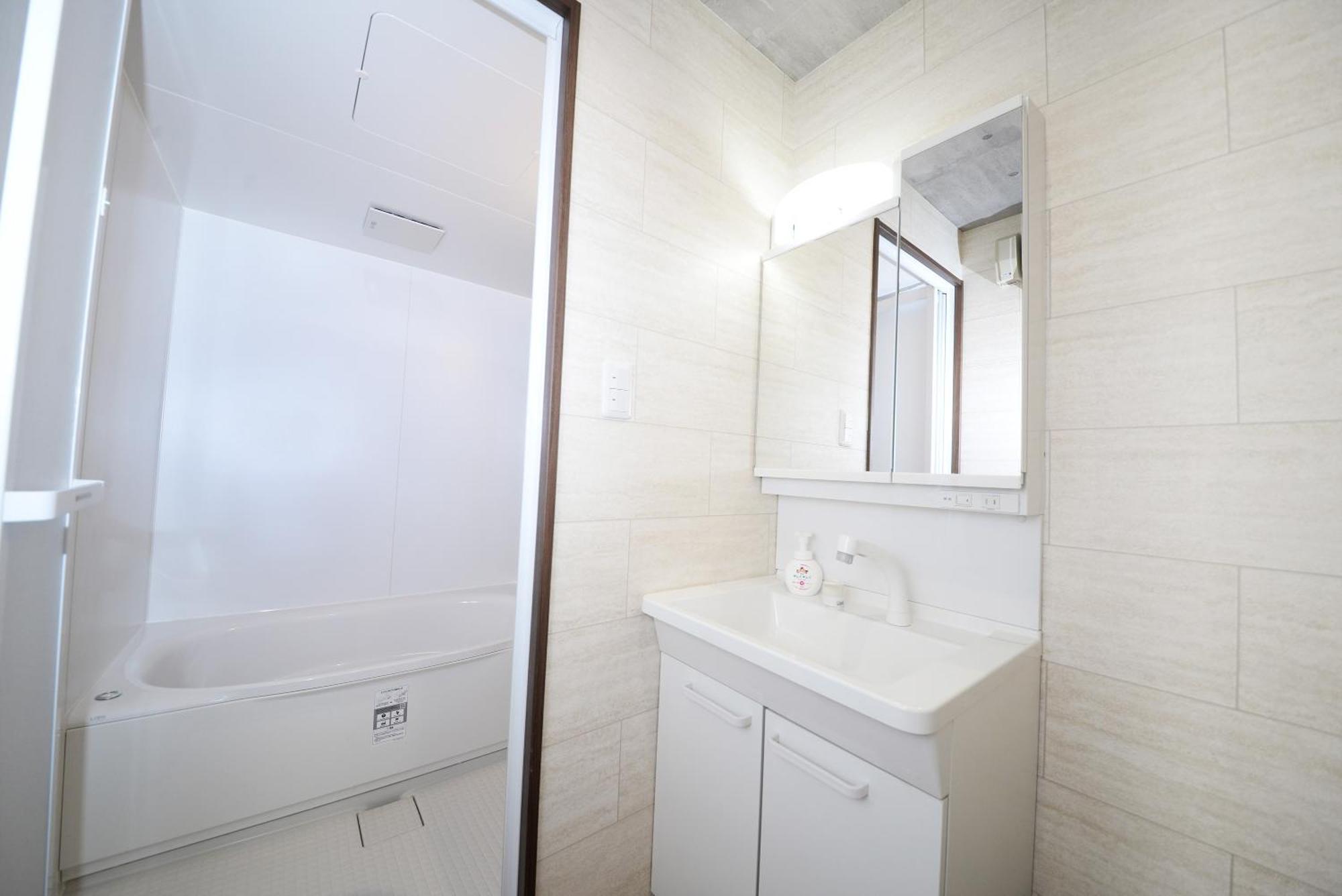 Shinjuku Ny House 301 Duplex Apartment